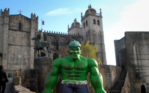 Castelo medieval! O Hulk adora medieval (já que é um grande fan de  "Game of Thrones") 