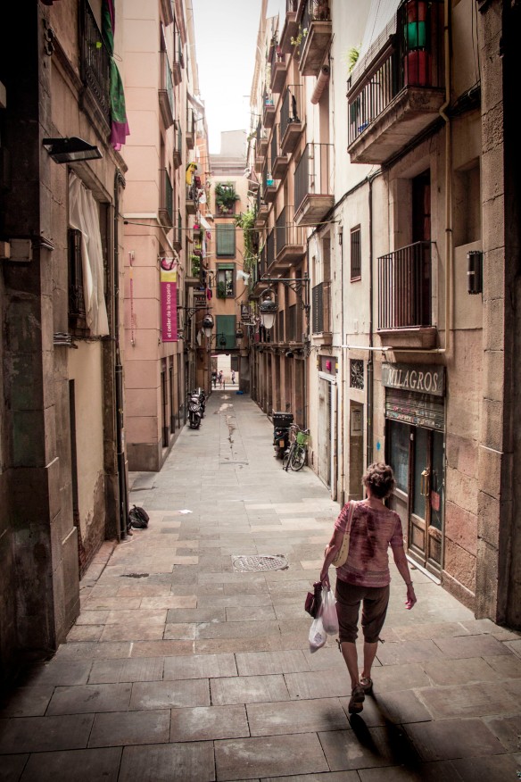 Alguma rua aleatória perto do mercado. Na Espanha todas as ruas são fofas e fotogênicas!